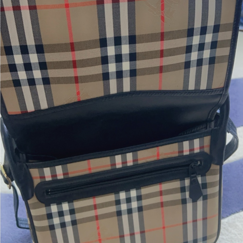 ❌❌SOLD❌❌Burberry messenger bag - Picture 5 of 7